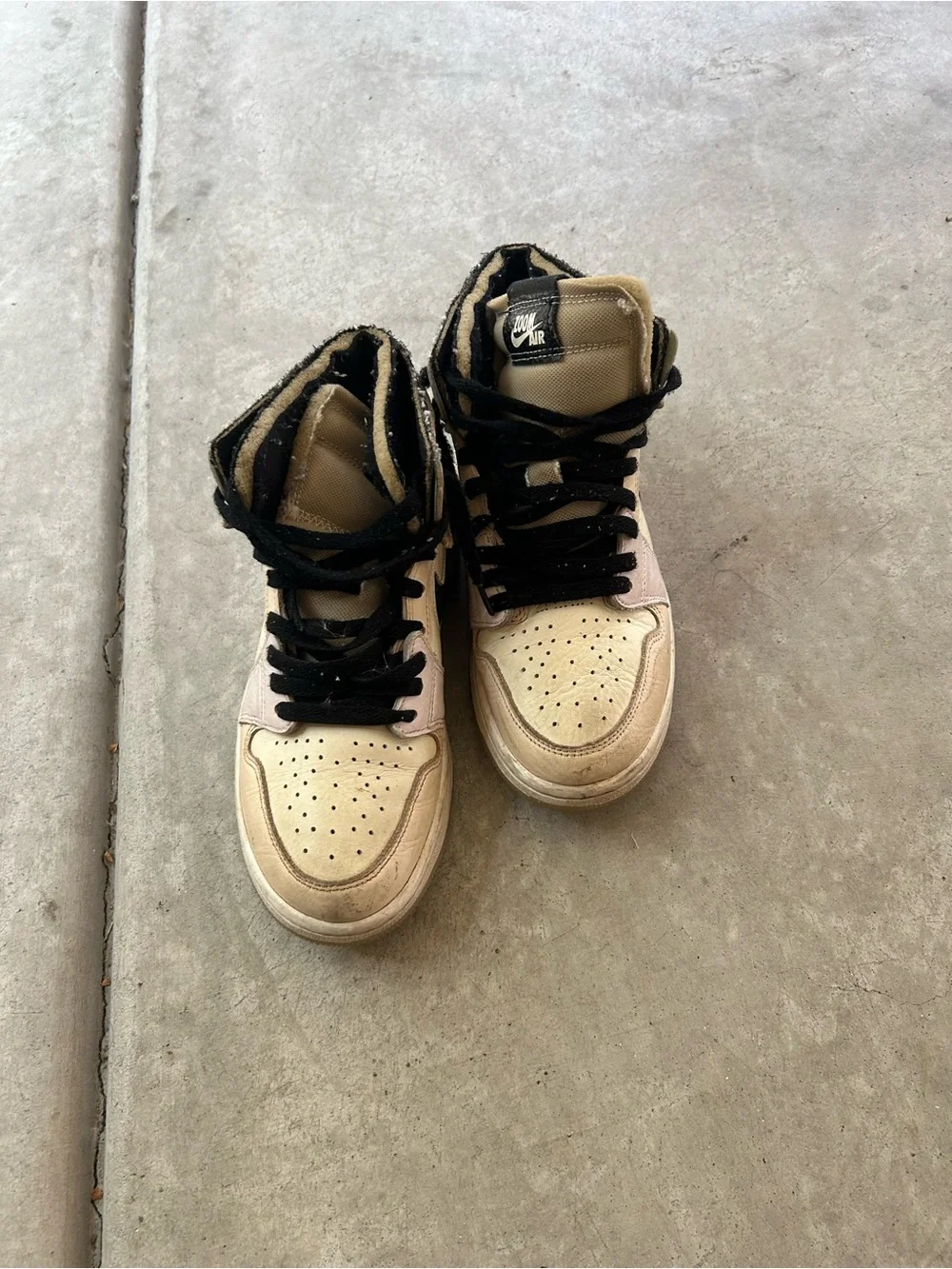 Nike Kids High-Top Sneakers in Beige and Black